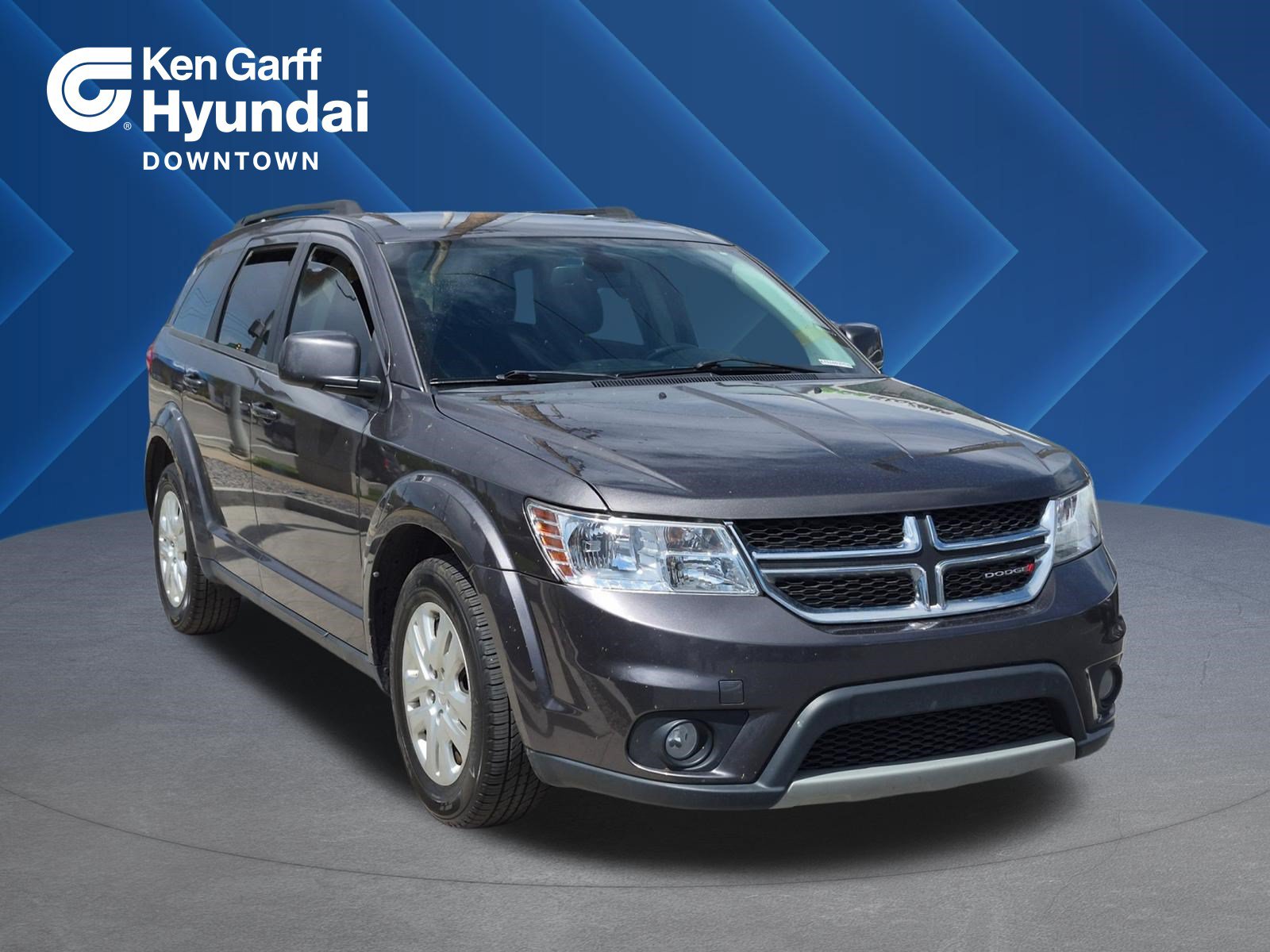 Used 2019 Dodge Journey SE w/ Connectivity Group FWD image 1