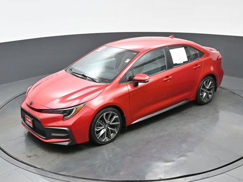Used 2021 Toyota Corolla SE w/ Carpet Mat Package (TMS) image 33