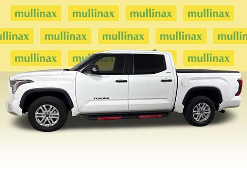 Used 2024 Toyota Tundra SR5 w/ SR5 Convenience Package AWD/4WD image 8