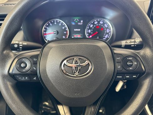 Used 2020 Toyota RAV4 LE w/ Carpet Mat Package FWD image 23
