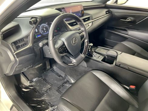 Used 2021 Lexus ES 300h w/ Premium Package FWD image 9