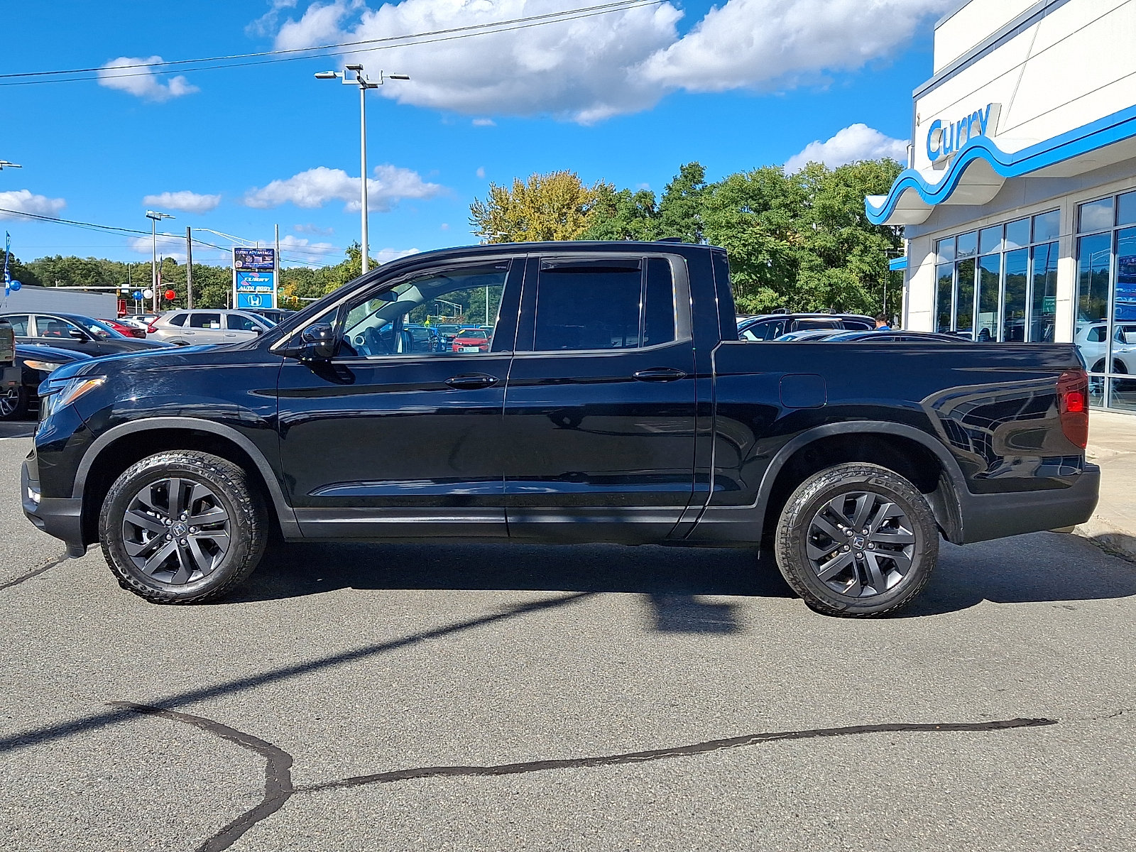 Used 2023 Honda Ridgeline Sport image 7