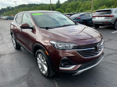 Used 2023 Buick Encore GX Preferred w/ Cold Weather Comfort Package FWD image 8