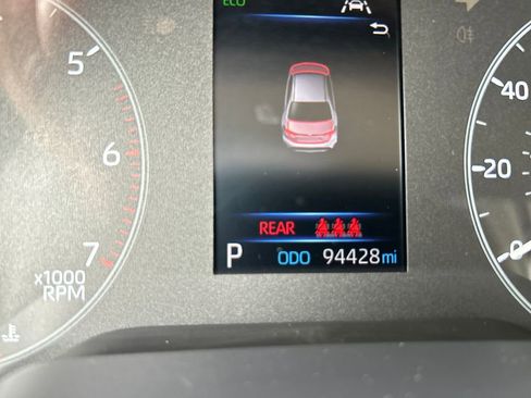 Used 2024 Toyota Corolla LE AWD/4WD image 10