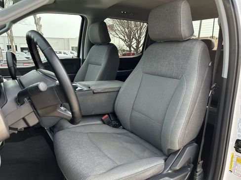 Used 2024 Ford F150 XLT image 27