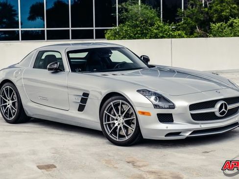 Used 2011 Mercedes-Benz SLS AMG Coupe image 54