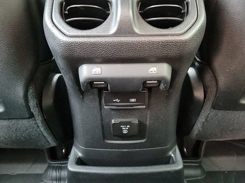 Used 2020 Jeep Wrangler Unlimited Rubicon AWD/4WD image 20