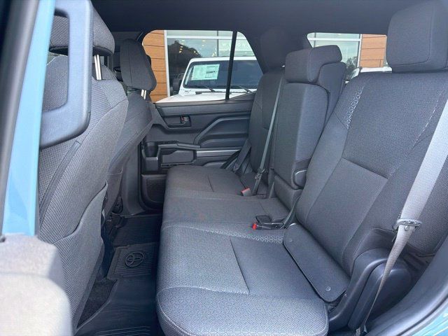 Used 2026 Toyota 4Runner SR5 AWD/4WD image 18
