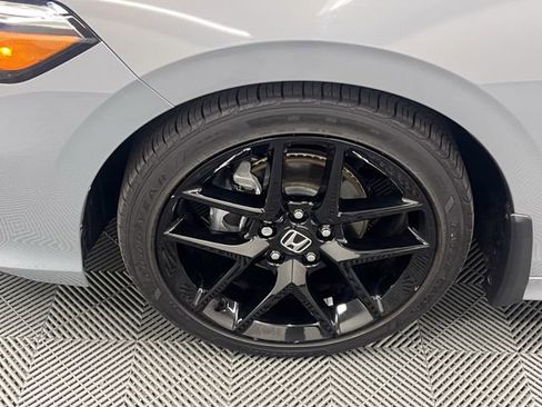 Used 2025 Honda Civic Sport image 22