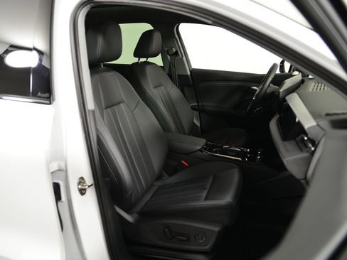 Certified 2025 Audi Q6 e-tron Premium w/ Convenience Package image 18