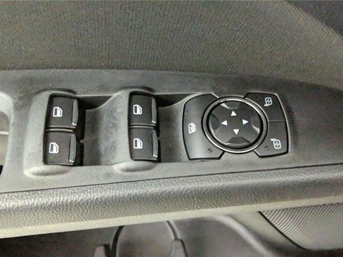 Used 2020 Ford Fusion SE image 12