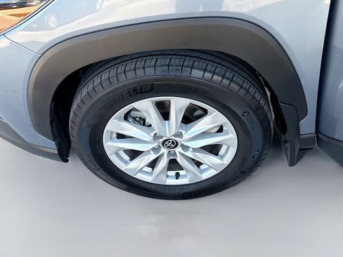 Used 2024 Toyota Corolla Cross LE FWD image 34