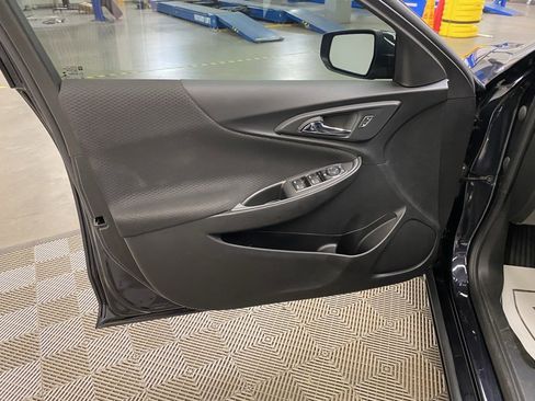 Used 2023 Chevrolet Malibu LT image 29