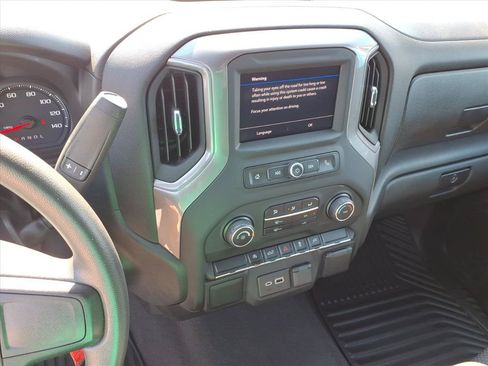 Used 2021 Chevrolet Silverado 1500 Custom AWD/4WD image 26