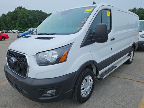 Used 2025 Ford Transit 250 Low Roof w/ Exterior Upgrade Package RWD image 4