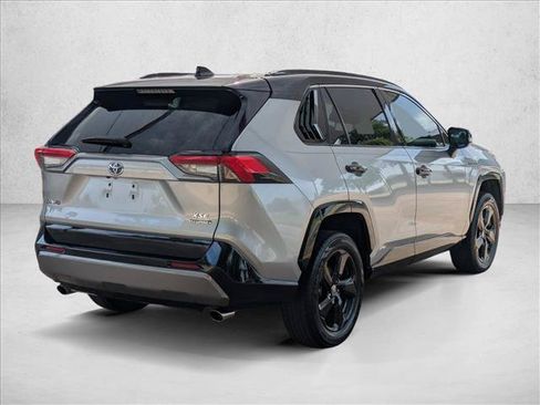 Used 2021 Toyota RAV4 XSE AWD/4WD image 5