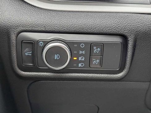 Used 2023 Ford Explorer XLT w/ Equipment Group 202A image 13