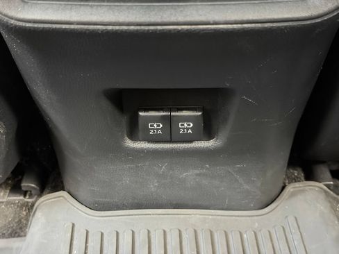Used 2020 Toyota RAV4 XSE AWD/4WD image 22
