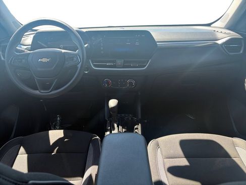 Certified 2024 Chevrolet TrailBlazer LS FWD image 12