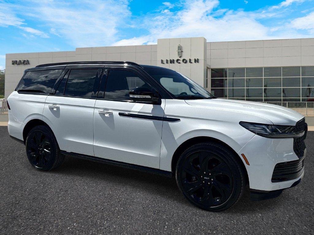 New 2027 Lincoln Navigator Black Label AWD/4WD image 1