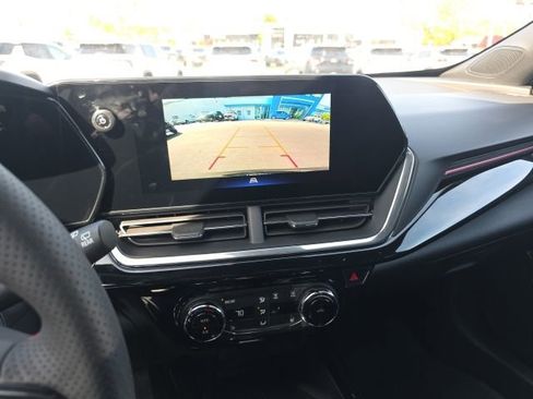 New 2026 Chevrolet Trax RS w/ Sunroof Package FWD image 23