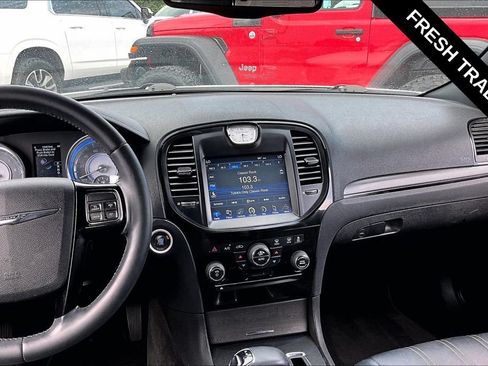 Used 2013 Chrysler 300 S RWD image 7