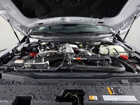 Used 2025 Ford F450 Platinum w/ FX4 Off-Road Package image 46