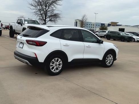 Used 2025 Ford Escape Active image 8