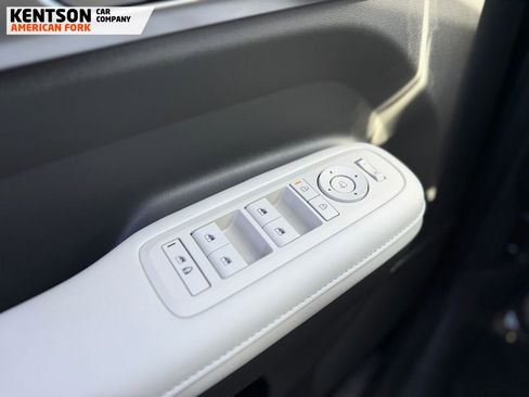 Used 2025 Hyundai Santa Fe Calligraphy image 24