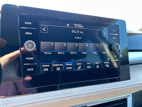 Used 2025 Volkswagen Taos SE image 26