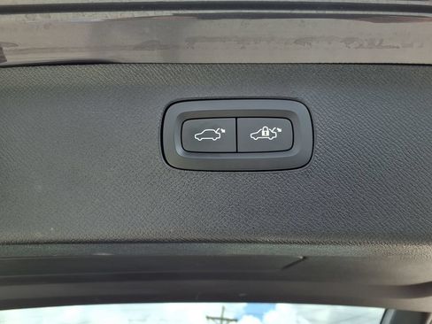 Certified 2024 Volvo XC90 B5 Plus AWD/4WD image 14