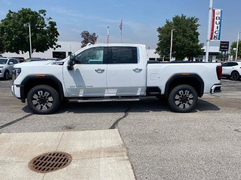 New 2025 GMC Sierra 2500 Denali w/ Denali Reserve Package image 2