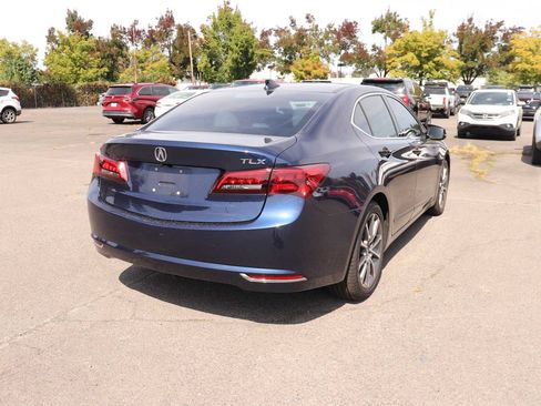 Used 2017 Acura TLX w/ Technology Package FWD image 5