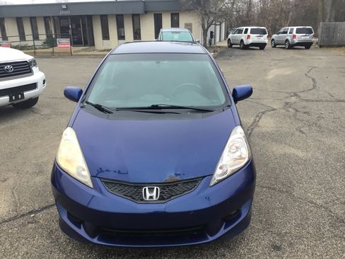 Used 2010 Honda Fit Sport image 2