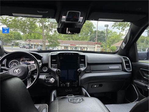 Used 2022 RAM 1500 Laramie w/ Sport Appearance Package AWD/4WD image 12