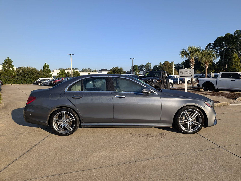 Used 2018 Mercedes-Benz E 300 image 3