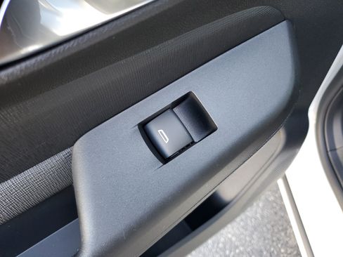 New 2026 Buick Envista Preferred w/ Convenience I Package FWD image 35
