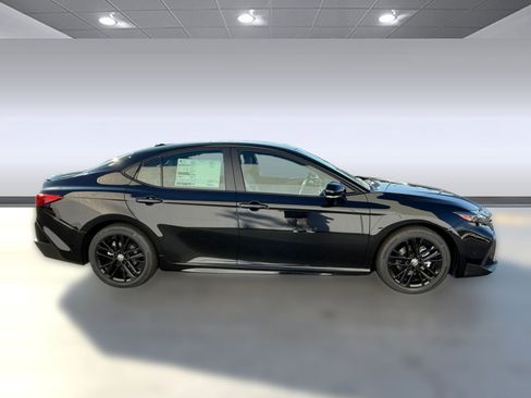 New 2026 Toyota Camry LE image 9