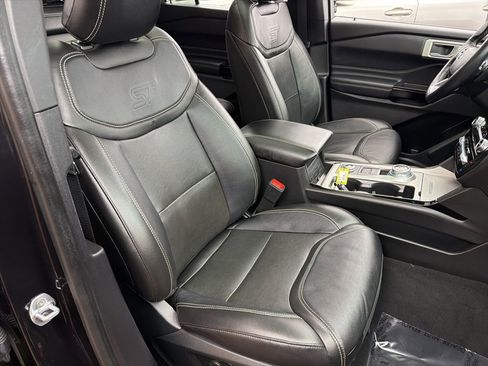 Used 2022 Ford Explorer ST w/ Equipment Group 401A image 31