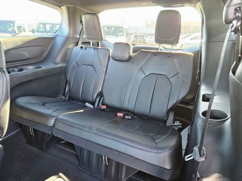 New 2026 Chrysler Voyager LX image 14