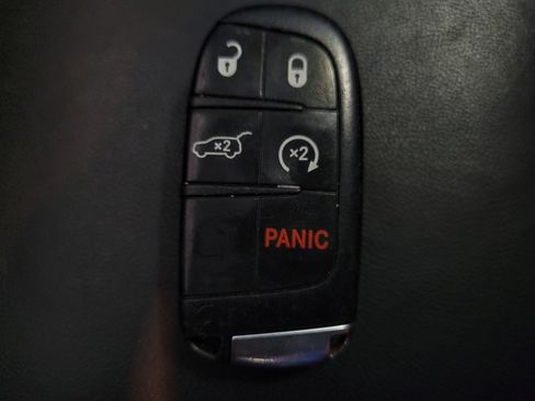 Used 2019 Jeep Grand Cherokee Limited RWD image 32
