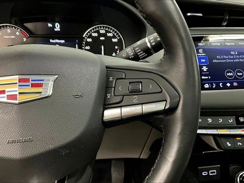 Certified 2023 Cadillac XT4 Luxury w/ Cold Weather Package AWD/4WD image 12