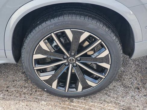 New 2026 Volvo XC90 T8 Ultra w/ Protection Package Premier AWD/4WD image 7