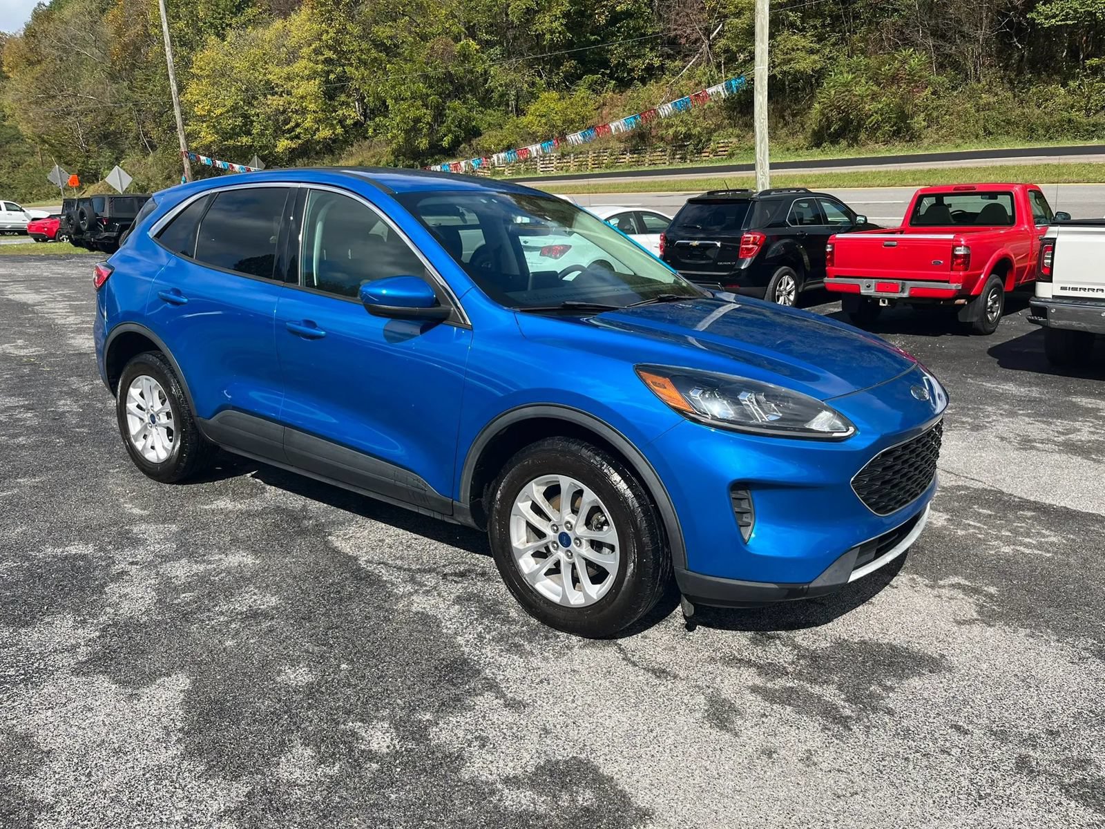 Used 2021 Ford Escape SE AWD/4WD image 3