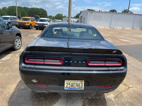 Used 2022 Dodge Challenger GT AWD/4WD image 4