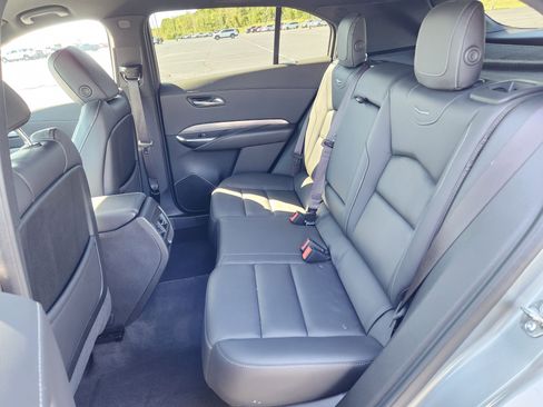 Used 2025 Cadillac XT4 Premium Luxury image 11