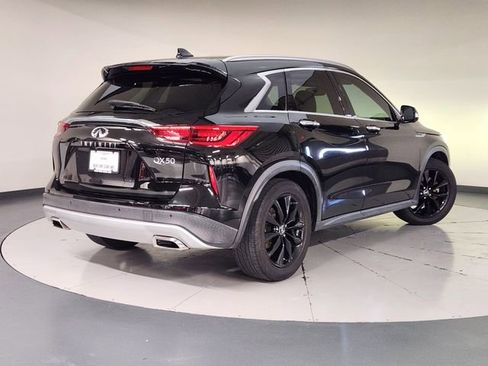 Used 2019 INFINITI QX50 Essential w/ Premium Heat Package FWD image 2
