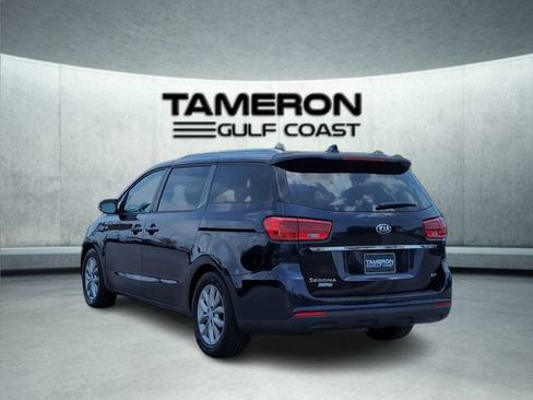Used 2020 Kia Sedona EX FWD image 3
