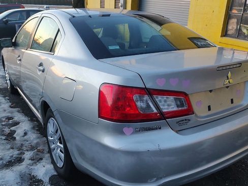 Used 2011 Mitsubishi Galant ES image 4