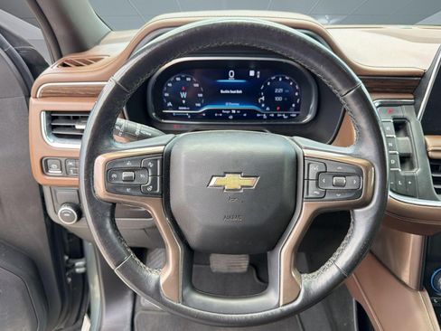 Used 2023 Chevrolet Suburban High Country w/ Premium Package 2 RWD image 16